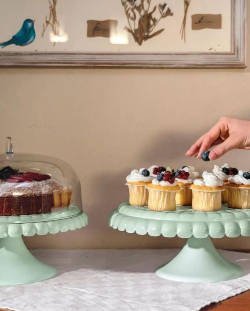 Platou cu picior si dom, verde, colectia Tiffany - GUZZINI - Image 1