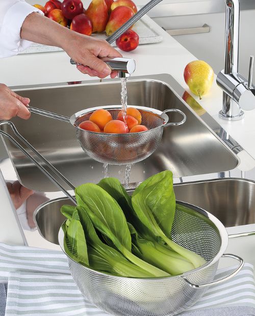 Sita din inox, cu maner, 18 cm, colectia Deluxe - KÜCHENPROFI - Image 1