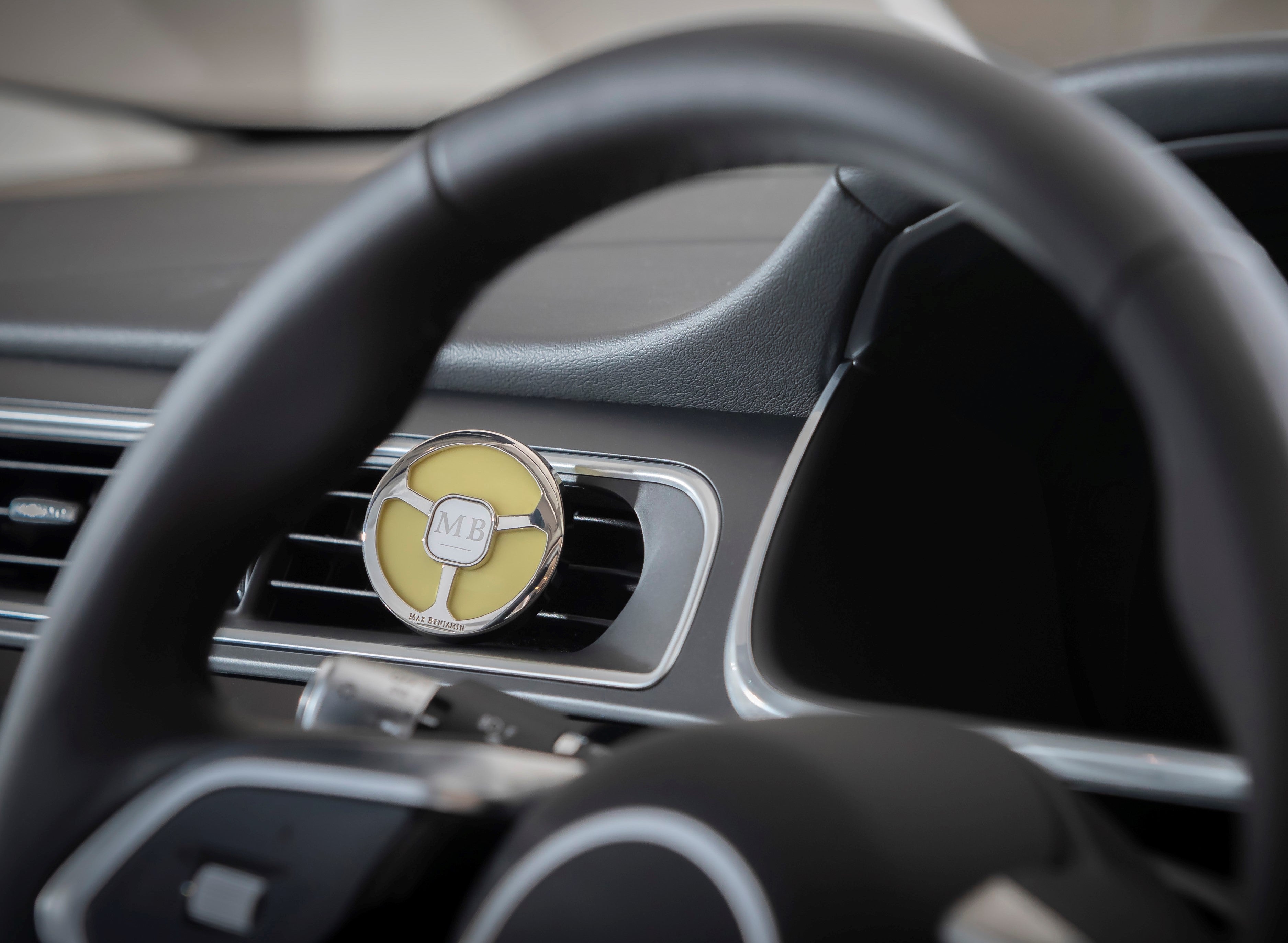 Aromatizator pentru masina, Lemongrass Ginger, Car Fragrance - MAX BENJAMIN - Image 1