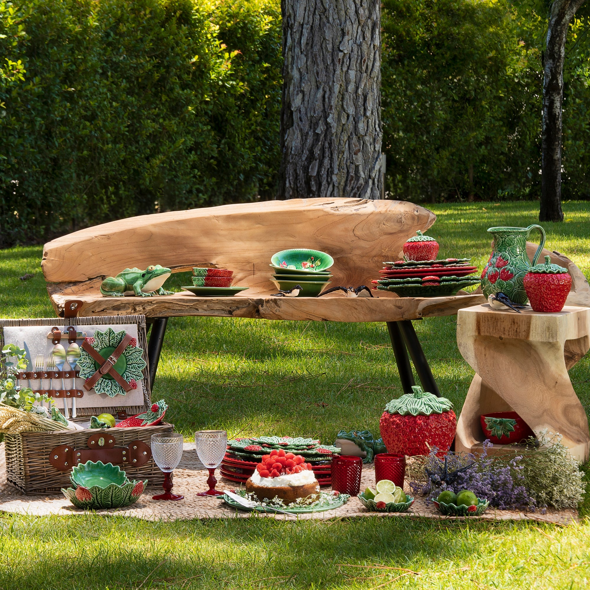 Bol ceramic, 18.5 cm, Strawberries - BORDALLO PINHEIRO - Image 1