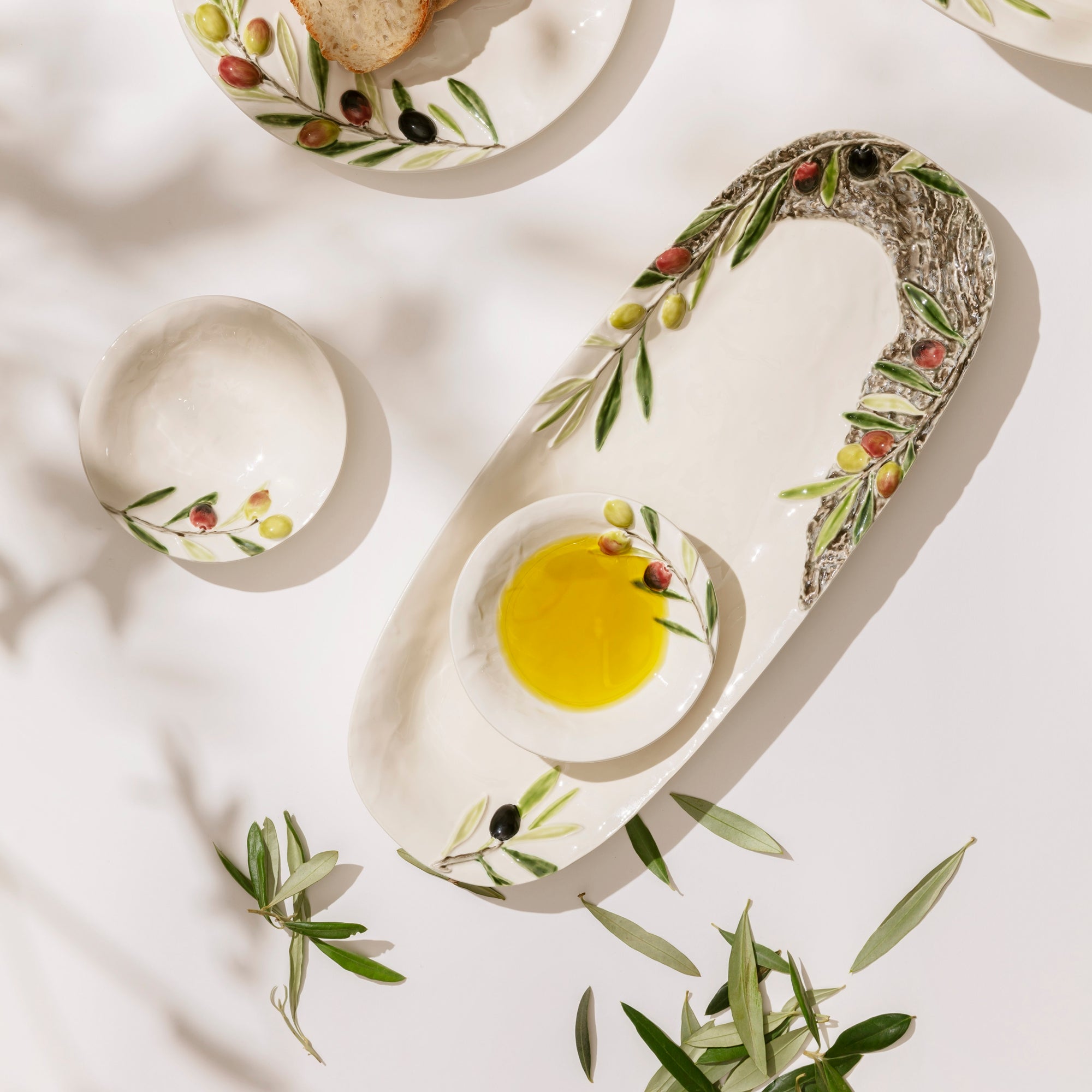 Platou ceramic, 40.5 x 16 cm, Olives - BORDALLO PINHEIRO - Image 1