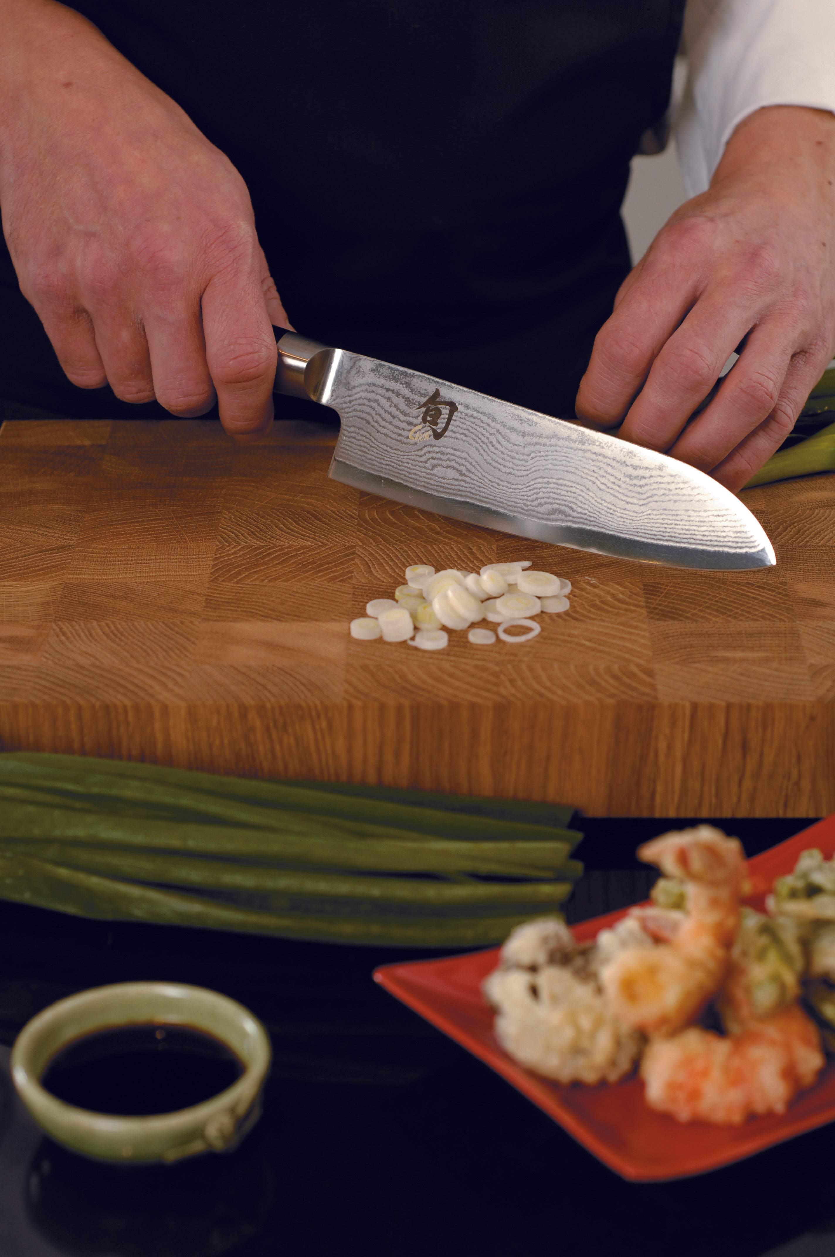 KAI Cutit Santoku, Shun Classic, 18 cm - Image 4