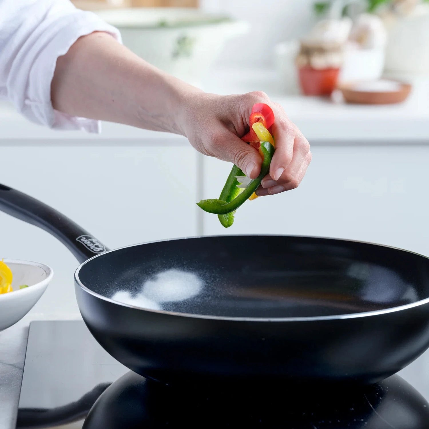 Tigaie wok ceramica antiaderenta Chef Prime, 28 cm - GREENPAN