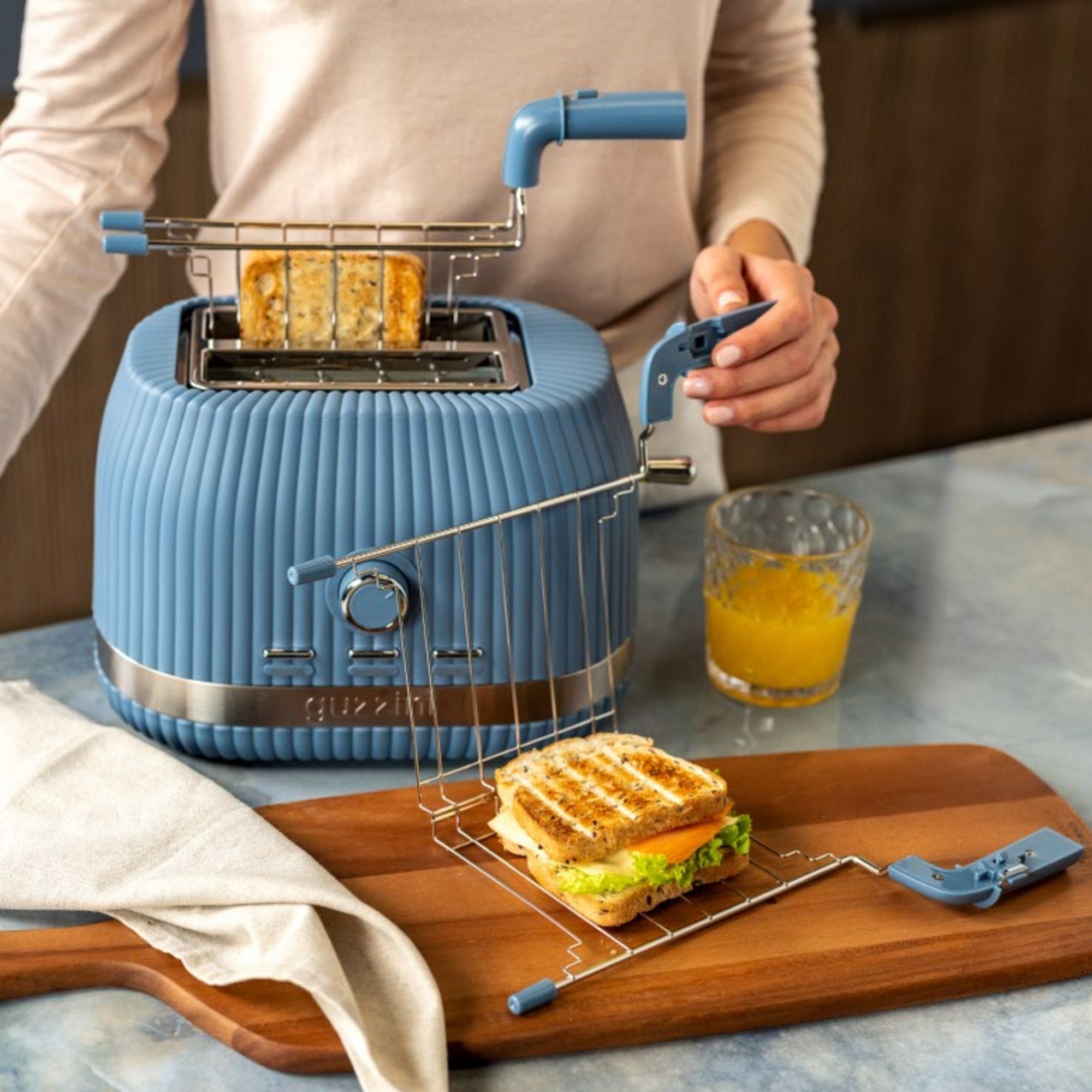 Toaster cu clesti, pentru 2 felii de paine, albastru, Sous Chef - GUZZINI