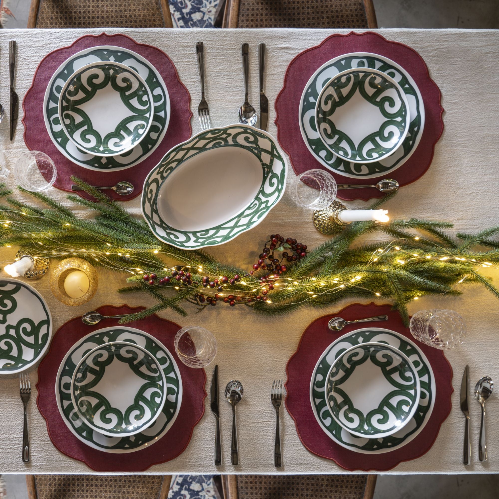 Suport farfurie, bordeaux, 38 cm, Flowers - GUZZINI