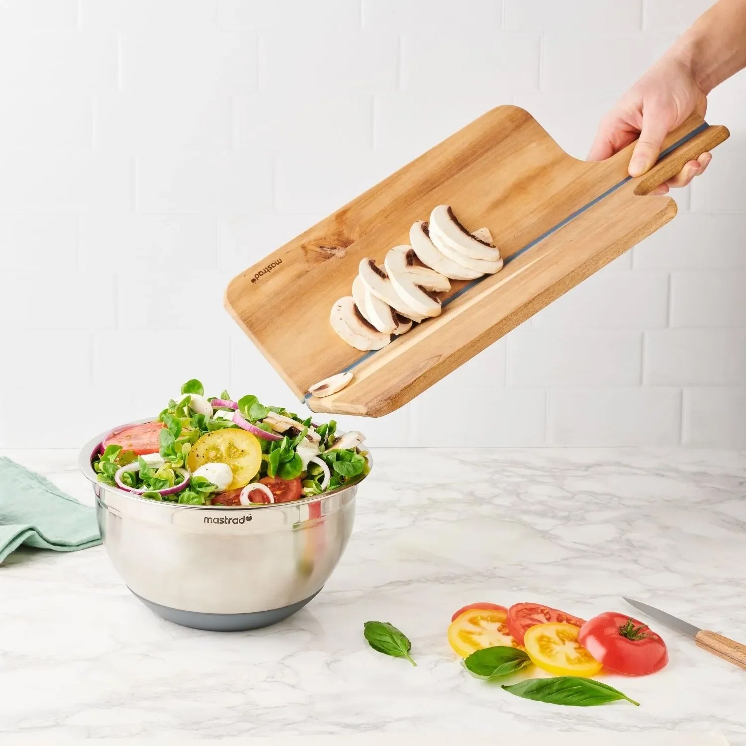 Tocator pliabil, lemn de salcam, 34.5 x 17 - MASTRAD - Image 1